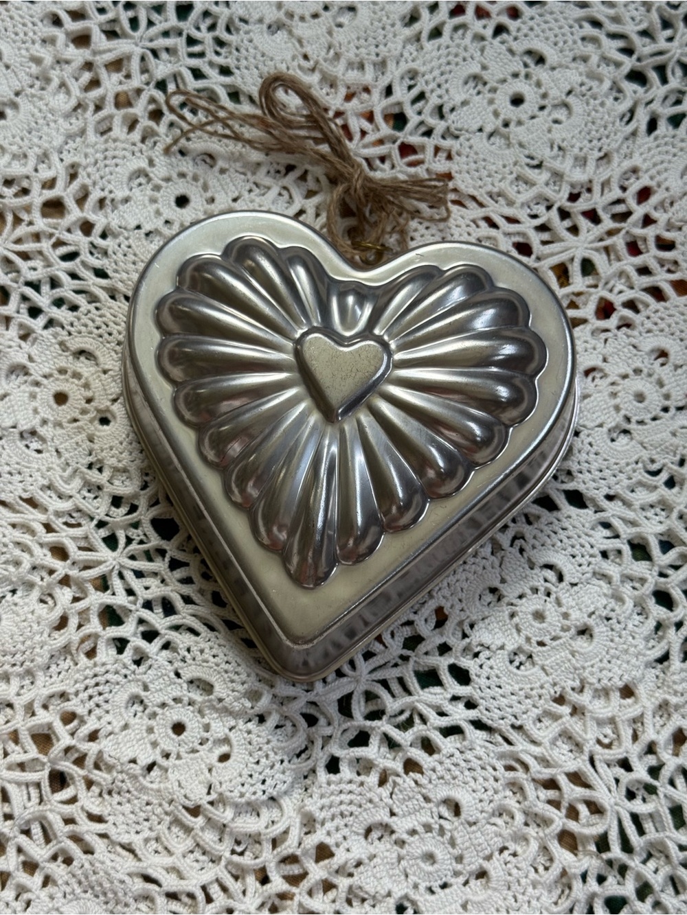 Vintage Silver Heart-Shaped Decorative Tin